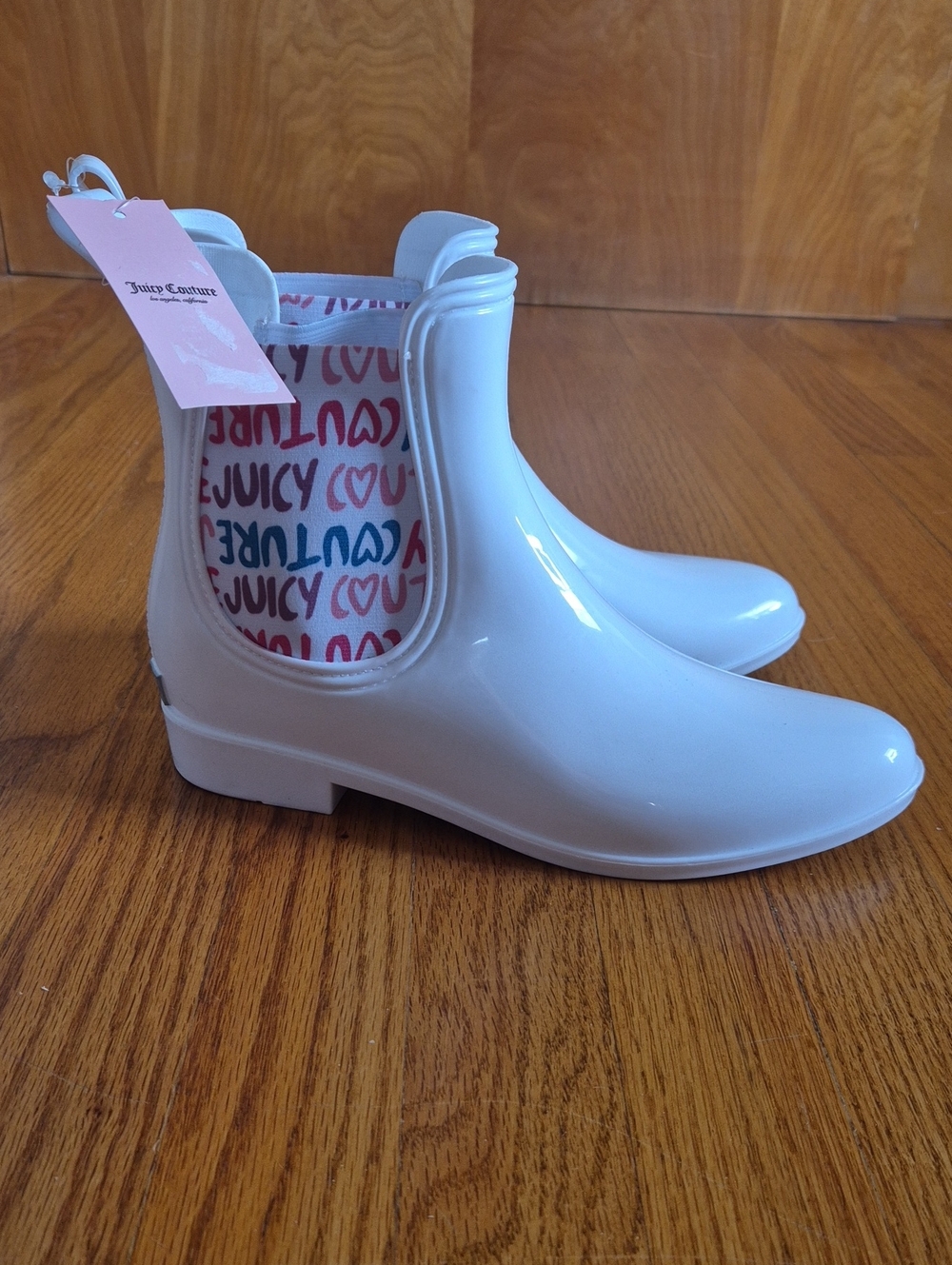 Juicy Couture Glossy White  Rain Ankle Boots,size 9 NWOB